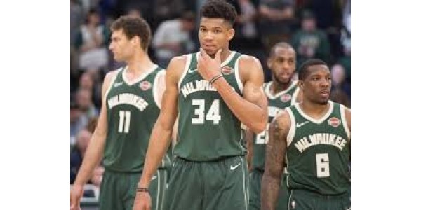 Milwaukee Bucks regresa a los ocho primeros en el Este